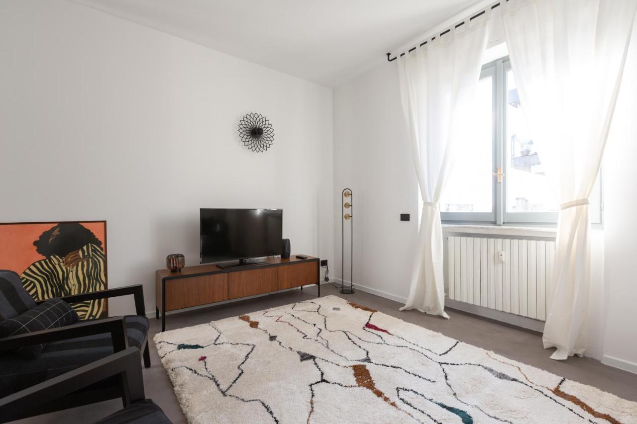 Appartement Sant'Ambrogio Bright And Stylish Flat à Milan Extérieur photo